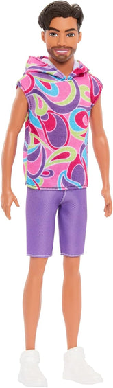Barbie Fashionistas Ken Doll nr. 227 cu ținută care amintește de aspectul total al părului, păpușă de modă brunetă cu barbă scurtă și fizic subțire, 65th Anniversary Collectible Figure, HRH26 Papusi Naty Shop Maro