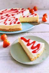 RUF New York Cheesecake Strawberry No Bake, originální americký cheesecake s jahodovou omáčkou, 360 gramů Kitchen Naty Shop