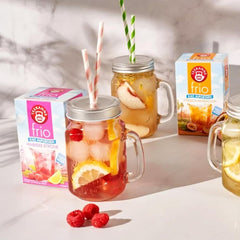 Ceai Teekanne Frio în pachet de 6 fructe, sortimente: zmeură-lămâie, coacăze-lămâie, piersică-maracuja, rubarbă-cireșe, ceai rece lămâie & piersică, câte 18 pliculețe de 2,5 g fiecare