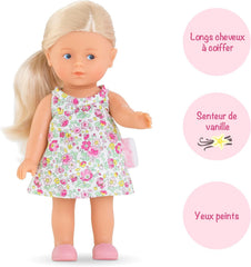 Sada Les Trends Corolline Rosy Miniwelt, Vollvinylpuppe mit langem Haar, Bürste, extra Outfit v Geschenkbox, 4 kusy, Vanilleduft, 20 cm, ab 3 Jahren