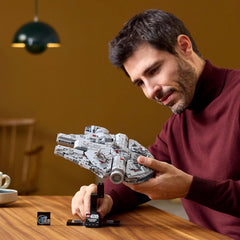 Sada LEGO Star Wars Millennium Falcon k 25. výročí pro dospělé Sestavitelná loď Nová naděje Sběratelská sada modelů vesmírné lodi Dárky pro muže Ženy 75375 Stavebnice Besuche den LEGO-Store