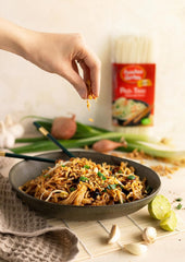 Bamboo Garden - Pad Thai Rice Nudle Sticks, Pro tradiční nudlová jídla jako Pad-Thai, Vegan, 1 x 300 g (Design balení se může lišit)