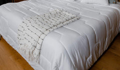 COLAS NORMAND Plapumă antiacarieni și antibacteriană, ușoară, 200 X 200 cm, efect de lungă durată, igienă perfectă, microfibră, moale și confortabilă, lavabilă, franceză, albă 53130248 Plapumi si pilote Naty Shop