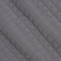 Nadměrná přikrývka Amazon Basics s reliéfem, 170 X 210 cm, tmavě šedý diamantový vzor Postele a přikrývky Besuche den Amazon Basics-Store