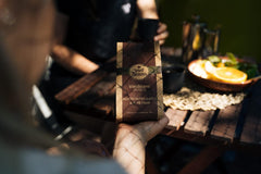 VietBeans 100% Arabica Ganze Kaffeebohnen - Espresso Bohnen säurearm - Fruchtiger Hochlandkaffee mit Nebennote Karamell und Honig - Leicht bittere Süße - 250g