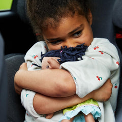 HABA 304576 - Păpușa Cari, 30 cm, Păpușă moale și din pânză pentru copii de la 18 luni, cu haine detașabile și păr lung