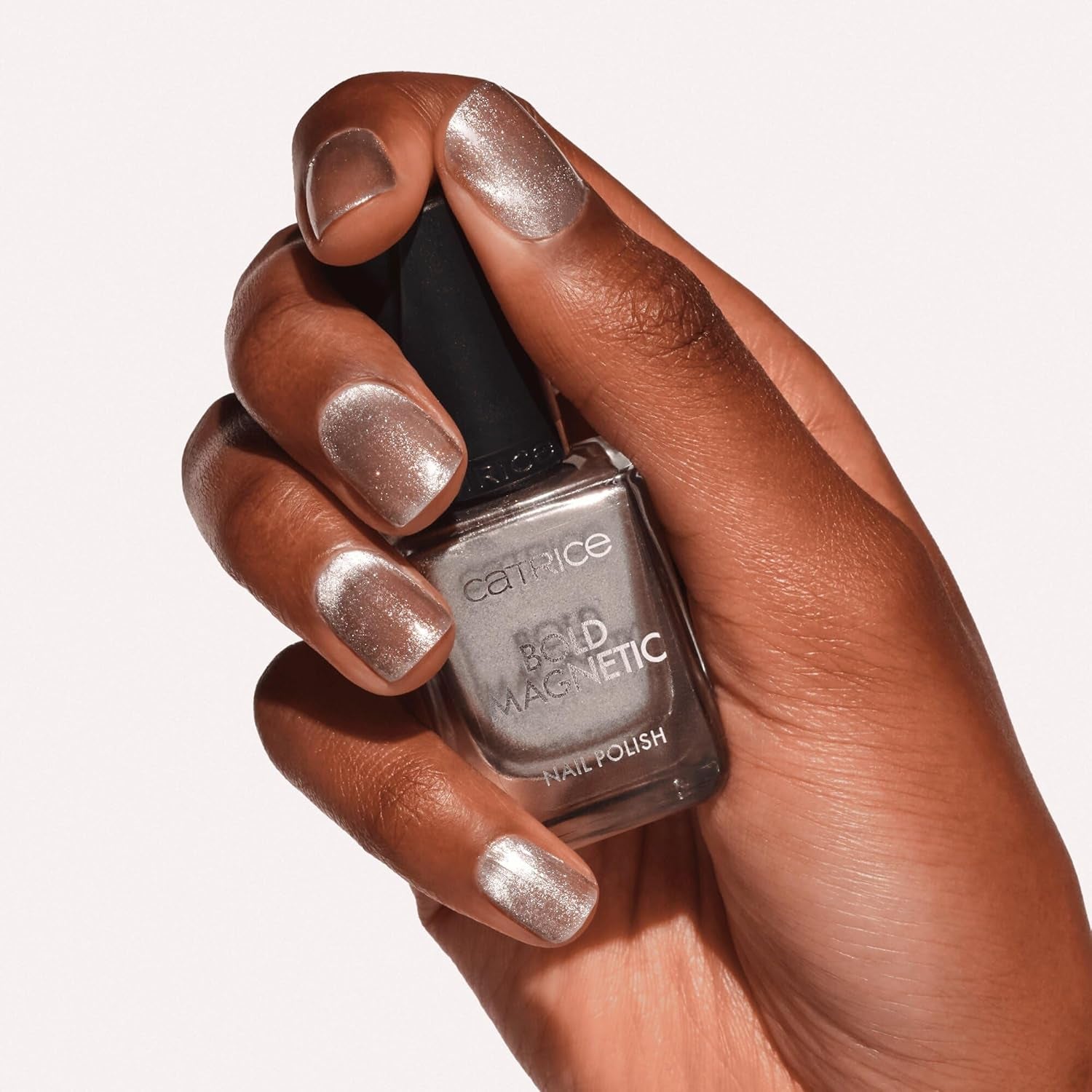 Catrice Bold magnetický lak na nehty, no. 030, zlatá, metalická, veganská, bez mikroplastů, bez parfemace, bez parabenů, 1 balení (10,5 ml)