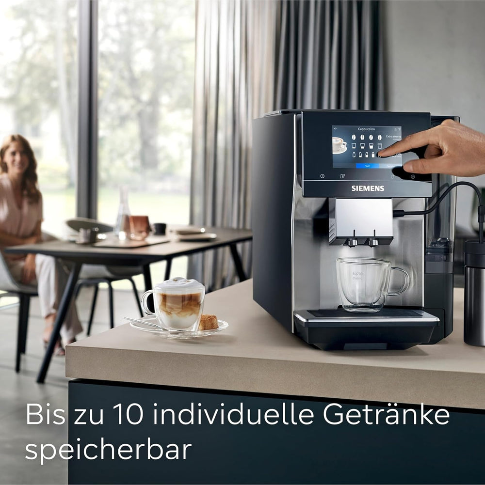 Espressor automat Siemens EQ700 classic TP715D01, control prin aplicație, preparare la rece, afișaj tactil intuitiv, până la 10 creații individuale de cafea ca favorite, curățare automată cu abur, 1500 W, gri-argintiu