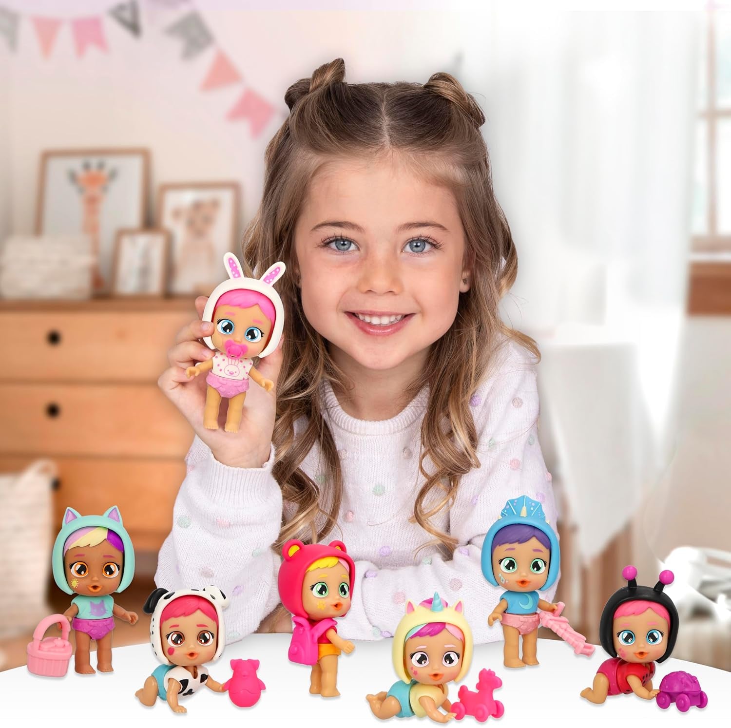 Cry Babies Playtime Day Care Lady, Puppenhaus Day Care Baby mit einem großen interaktiven Zubehör, sie weinen echte Tränen, Werden zufällig gesendt, for Kinder 4 bis 6 years