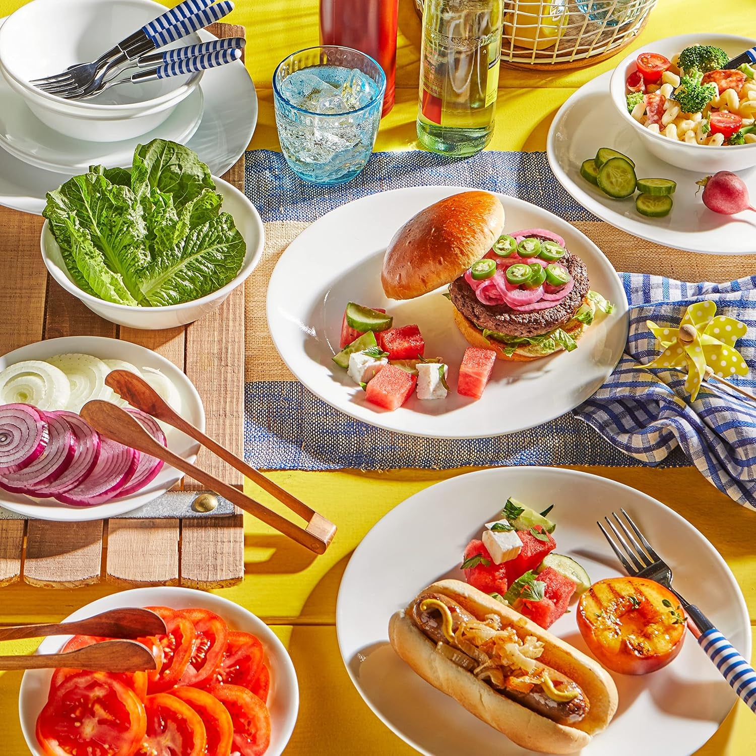 Set de veselă Winter Frost pentru 4 persoane, 12 piese, veselă premium din sticlă Vitrelle™ ultra-durabilă, se poate spăla în mașina de spălat vase, poate fi folosit la cuptorul cu microunde și la cuptorul cu microunde, design festiv de iarnă