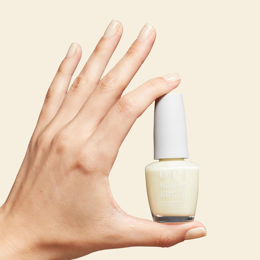 OPI Nature Strong Cauliflower Power - Bílý lak na nehty - Intenzivní lesk a 7denní výdrž | Dlouhotrvající barva pro vaše nehty | 15 ml