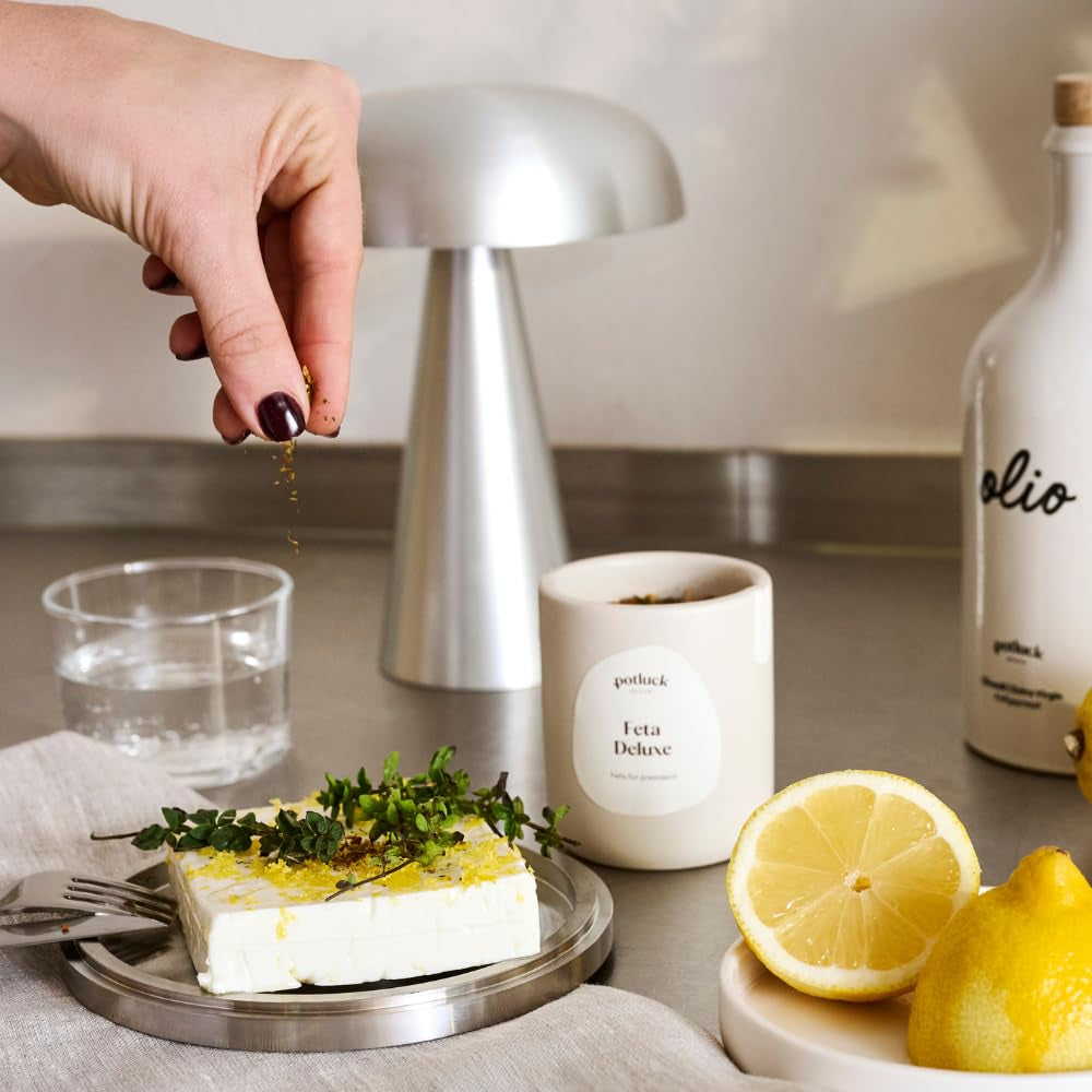 Potluck | Feta Gewürz | Gewürzmischung im Keramiktopf | 50 g | Přirozená inhalace