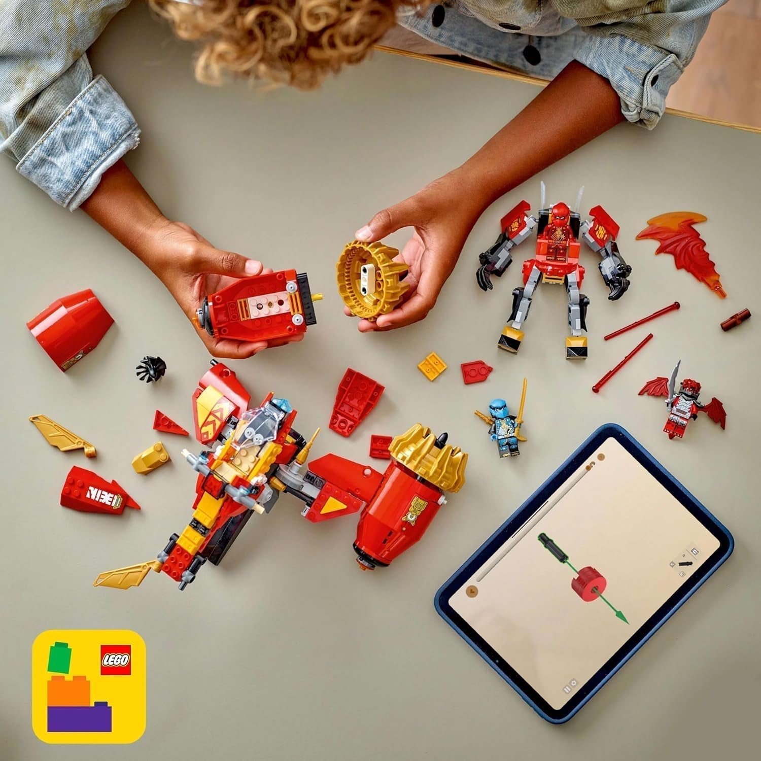 LEGO NINJAGO Kai's Storm Rider Mech - Létající motorka se 3 minifigurkami - Mechanik s pohyblivou hlavou, rukama a nohama - Stavebnice - Dárek pro chlapce a dívky ve věku 7+ 71830 Stavebnice Besuche den LEGO-Store