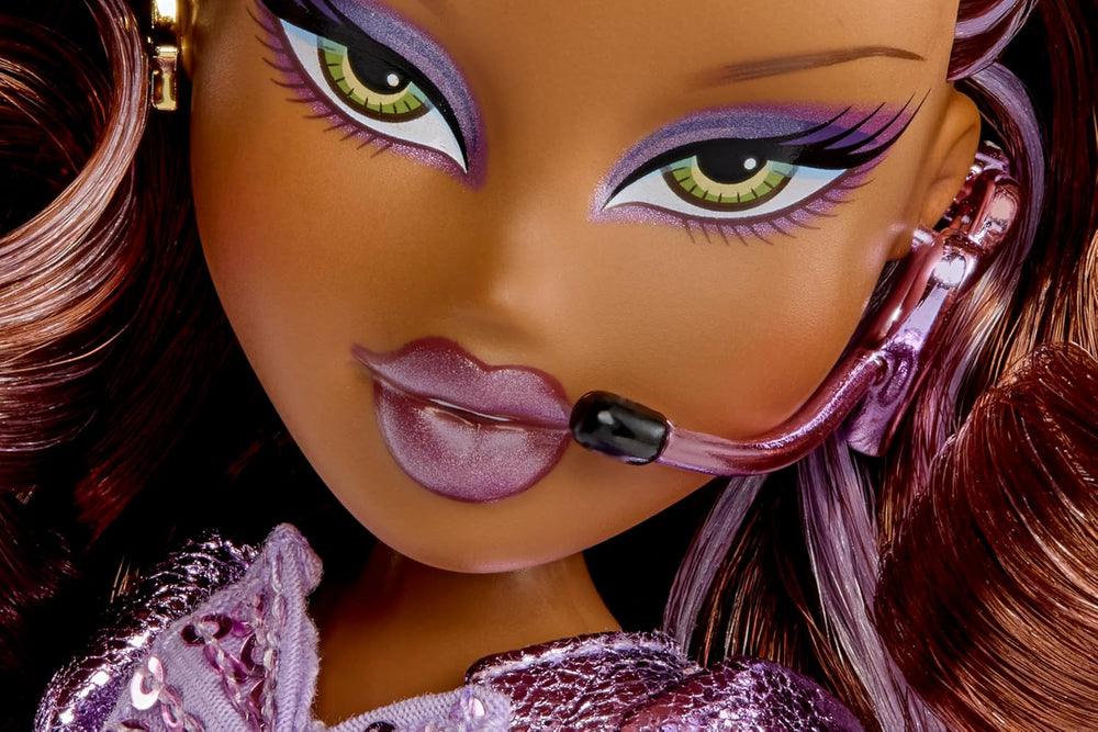 BRATZ Pop Starz Sasha – Păpușă la modă cu breloc de colecție, ținută și accesorii muzicale