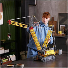LEGO Technic Liebherr LR 13000 sada pásového jeřábu, Postavte si nejlepší dálkově ovládaný model stavebního vozidla s aplikací Control+, Jeřáb s navijákovým systémem a zvedacím ramenem, Velká modelová sada pro dospělé 42146 Stavebnice Besuche Den LEGO-Store