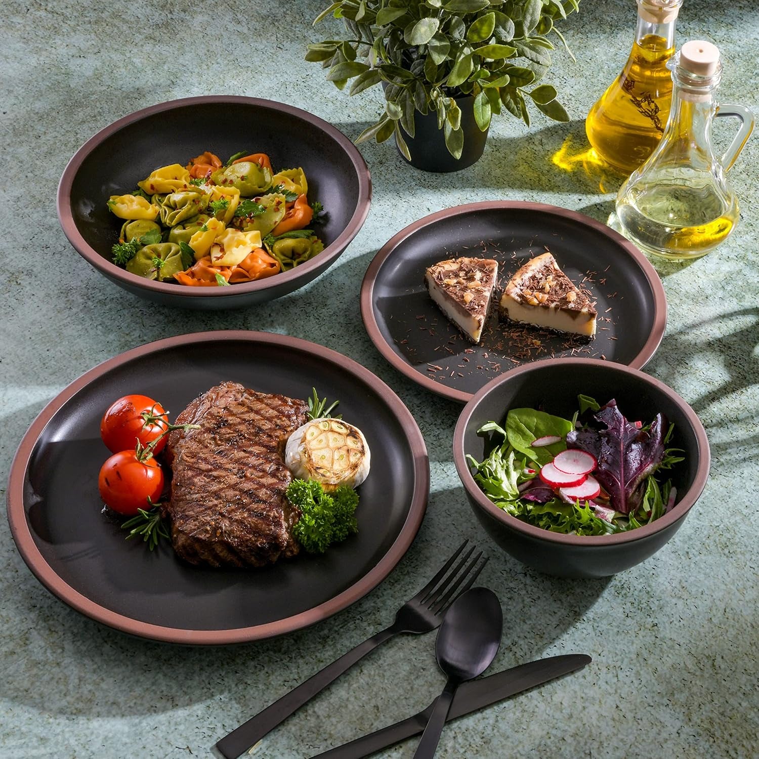 Lagos Coupe Geschirrset, Service für 4 Personen (16 Stück), schwarz