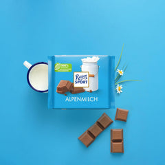 Ritter Sport 250g Alpská mléčná čokoláda, Nejjemnější plnotučná mléčná čokoláda se smetanovou chutí, Klasická čokoláda pro sdílení s přáteli, 11 tyčinek x 250 g