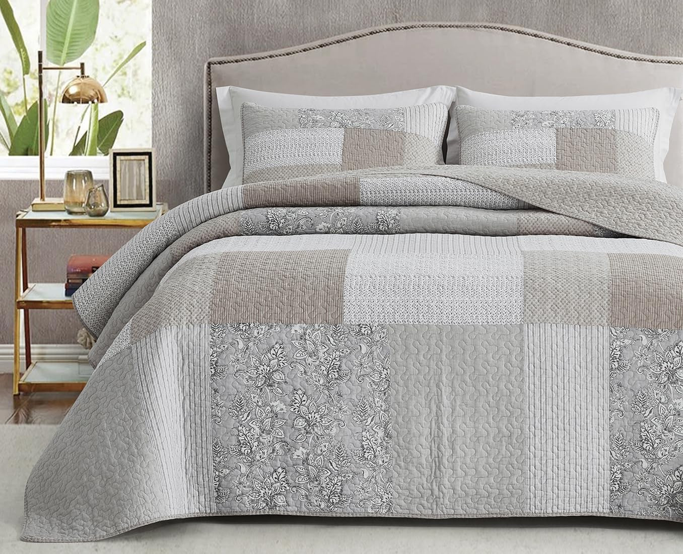 Chezmoi Collection Addy Patchwork Quilt Set bumbac pre-spălat, ușor, reversibil, pentru toate anotimpurile, supradimensionat, 3 piese, albastru marin, alb, gri, taupe, în carouri Plapumi si pilote Naty Shop Hibiscus Patchwork Taupe Regina