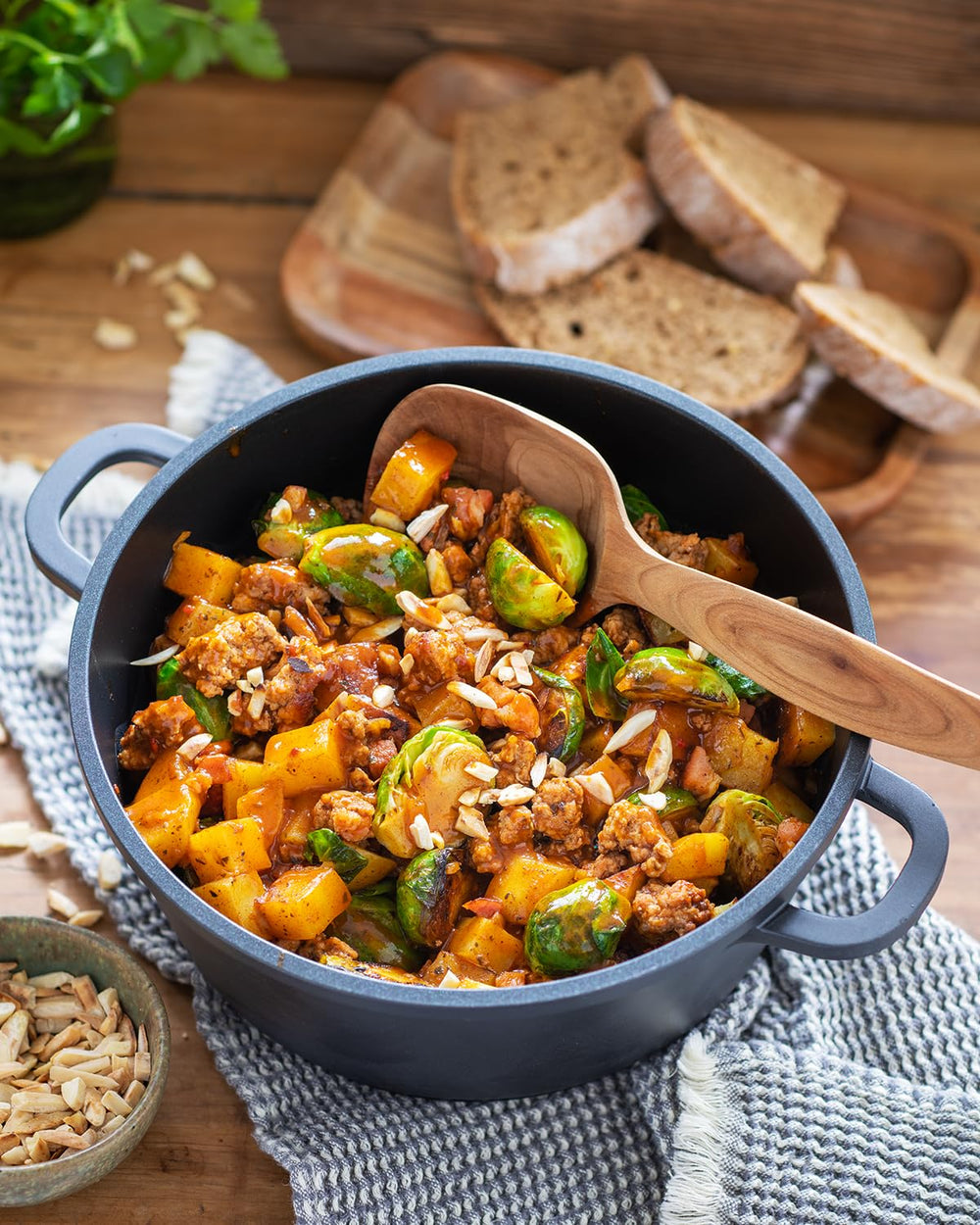 MAGGI Fix für Bauern-Topf mit Minkfleisch, Würzmischung, mit natürliche Ingredient*, pro 2 porce, 1er Pack (1 x 39 g)