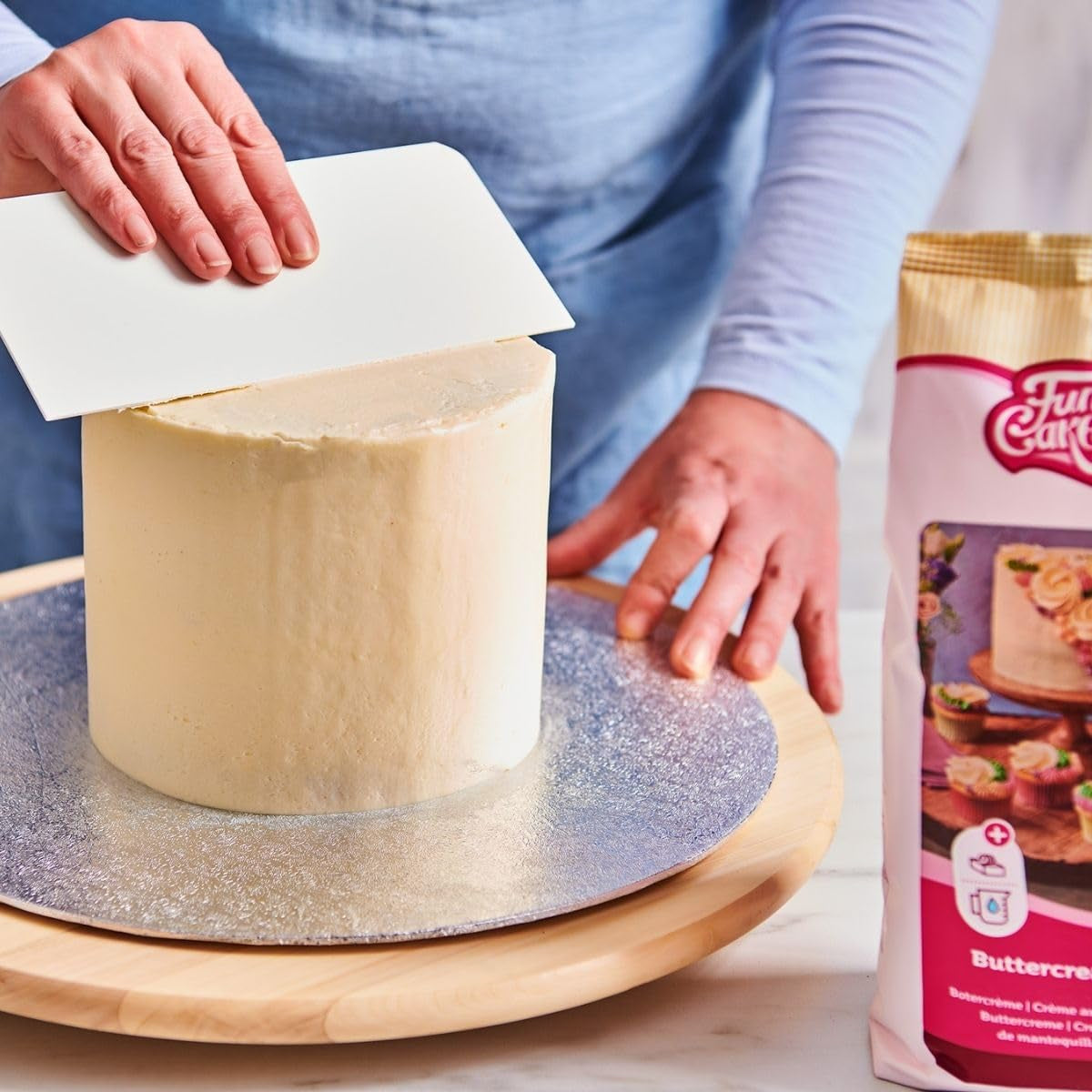 Funcakes Mix Für Buttercreme: Einfach Zu Berübenen, Cremig, Perfekt Zum Dekorieren, Abdecken Und Füllen Von Kuchen, Belag Auf Cupcakes, Halal., 1 kg Směs na pečení a vaření Naty Shop