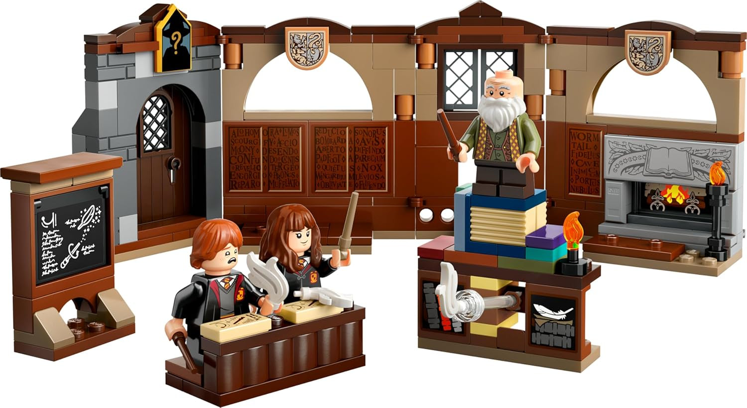 LEGO Harry Potter Schloss Hogwarts: Zauberkunstunterricht, sada se 3 minifigurkami, vč. Hermiona Granger & Ron Weasley, Wingardium Leviosa Funktion, Spielzeug für Mädchen & Jungen ab 8 Jahren 76442