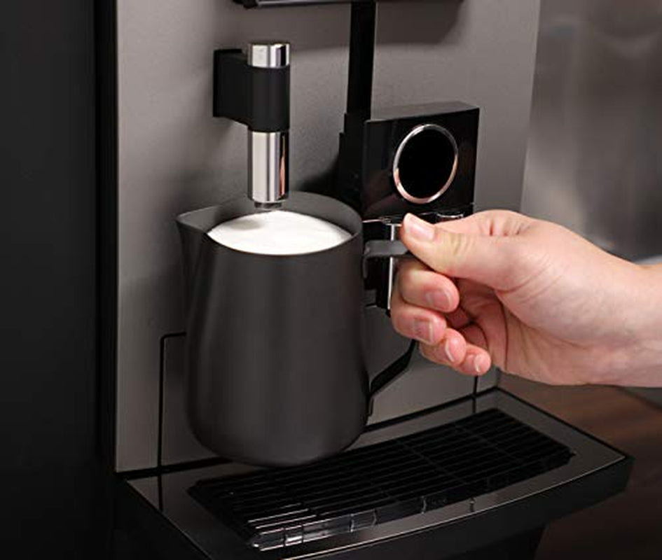 APS Milk Pitcher – Carafă de lapte de înaltă calitate, cu strat antiaderent, fabricată din oțel inoxidabil – Perfectă pentru prepararea spumei de lapte – Carafă universală, neagră, 600 ml