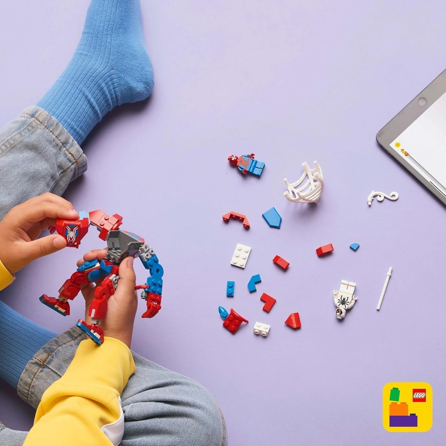 LEGO Marvel Spider-Man Mech Vs. Anti-Venom - Jucărie de supererou cu 2 minifigurine - Figură de acțiune cu brațe, picioare și degete mobile - Cadou pentru băieți și fete cu vârsta peste 6 ani 76308 Seturi de constructie Besuche den LEGO-Store