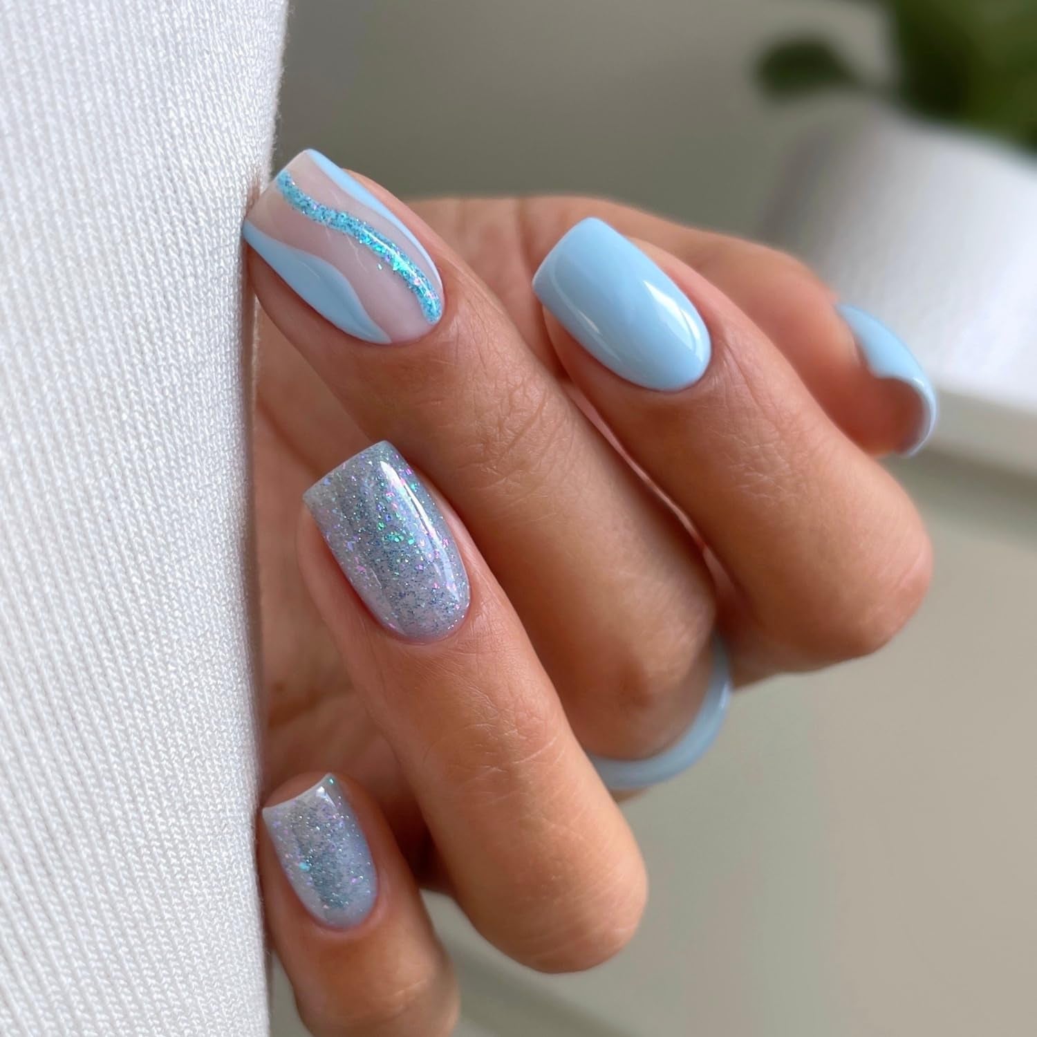 UV lak na nehty Semilac Hybrid 240 Icy Waterfall 7ml, kolekce Seaqueen