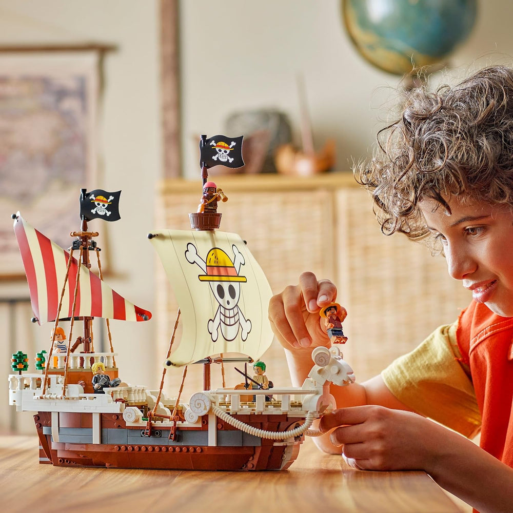 LEGO ONE PIECE - Das Piratenschiff Flying Lamb (Going Merry) - Hra s 5 minifigurkami - vč. Luffy, Zoro & Nami - Spielzeug zum Bauen - Geschenk für Jungen, Mädchen & Fans ab 10 Jahren - 75639
