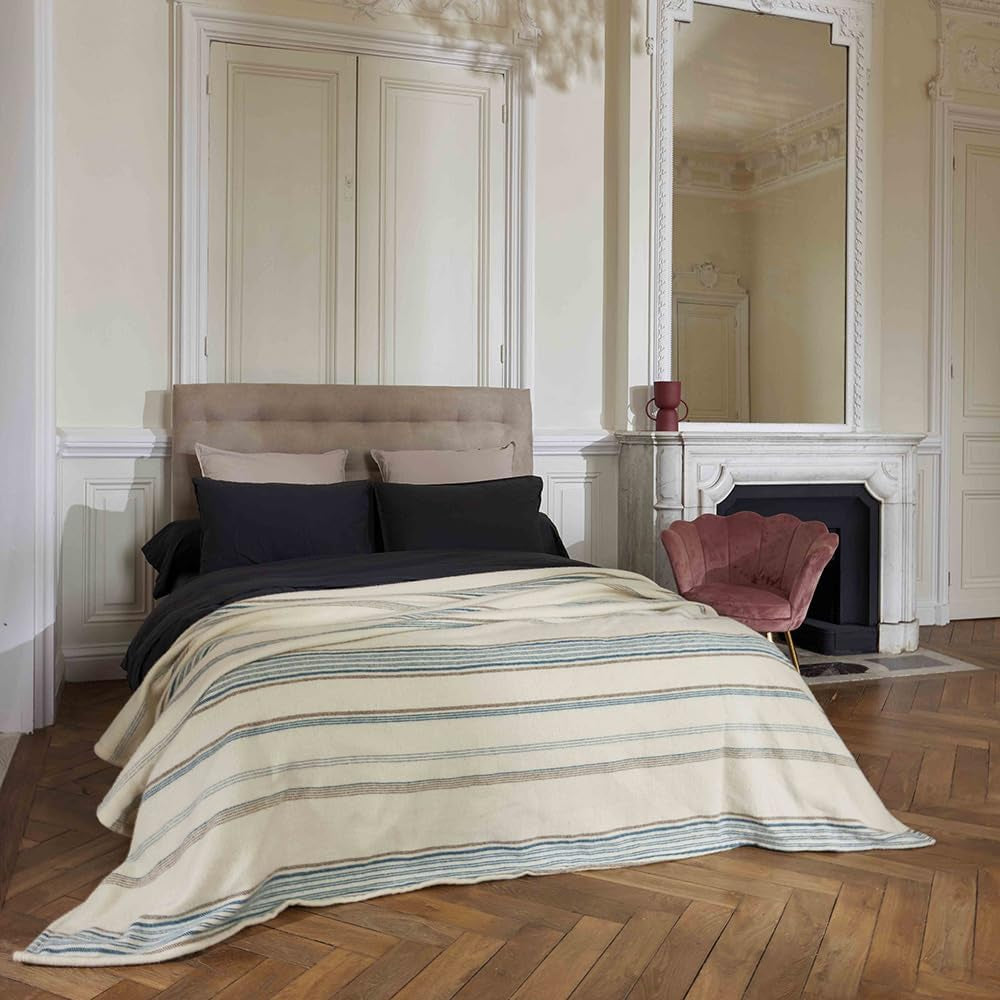 Toison D'Or Angle, 220 X 240 Cm, Bleached/Bizet/Cedre Plapumi si pilote Naty Shop Titlu implicit