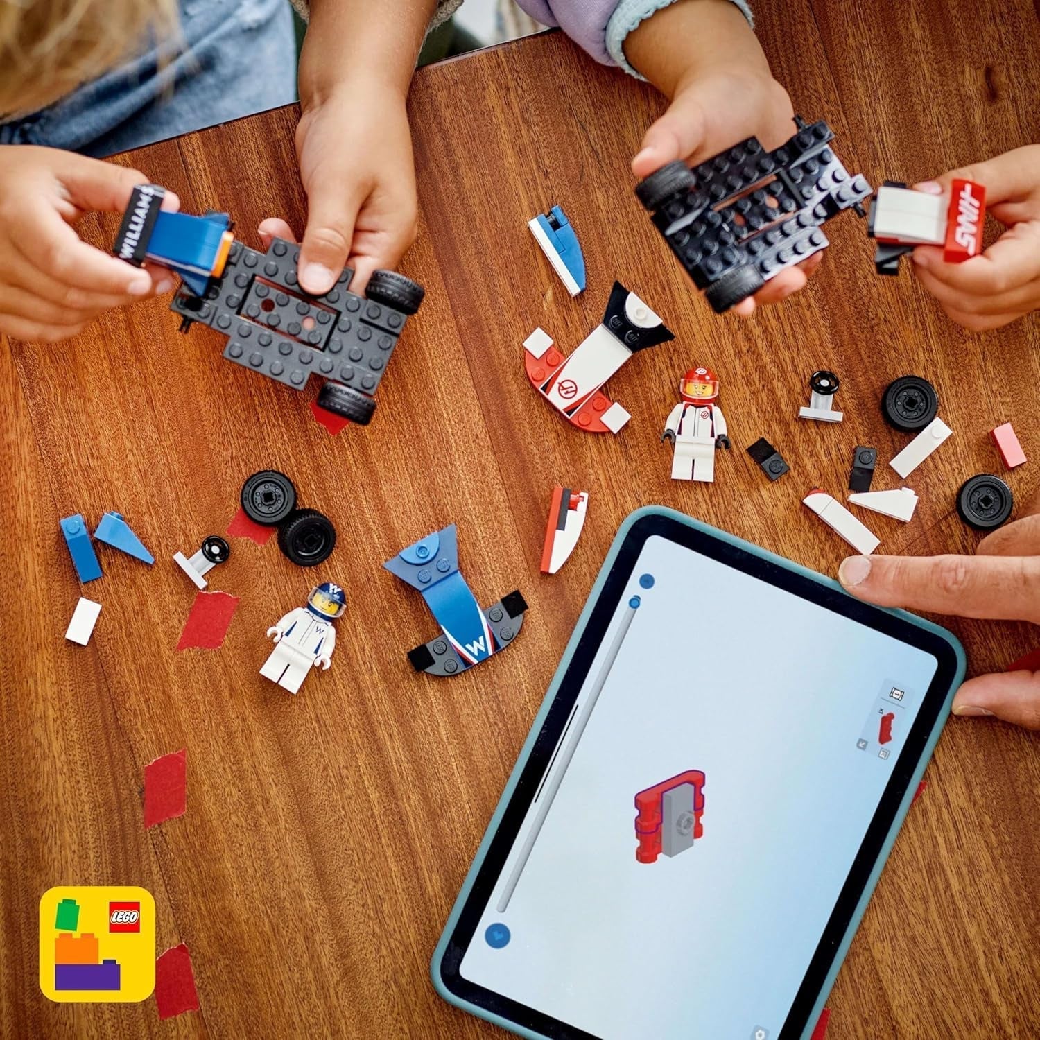 LEGO City Závodní vozy F1 Williams a Haas F1 - Hračka Formule 1 se sestavitelnými auty a 2 minifigurkami závodních jezdců - Nápady na malé dárky pro chlapce a dívky od 4 let 60464 Stavebnice Beuche den LEGO-Store