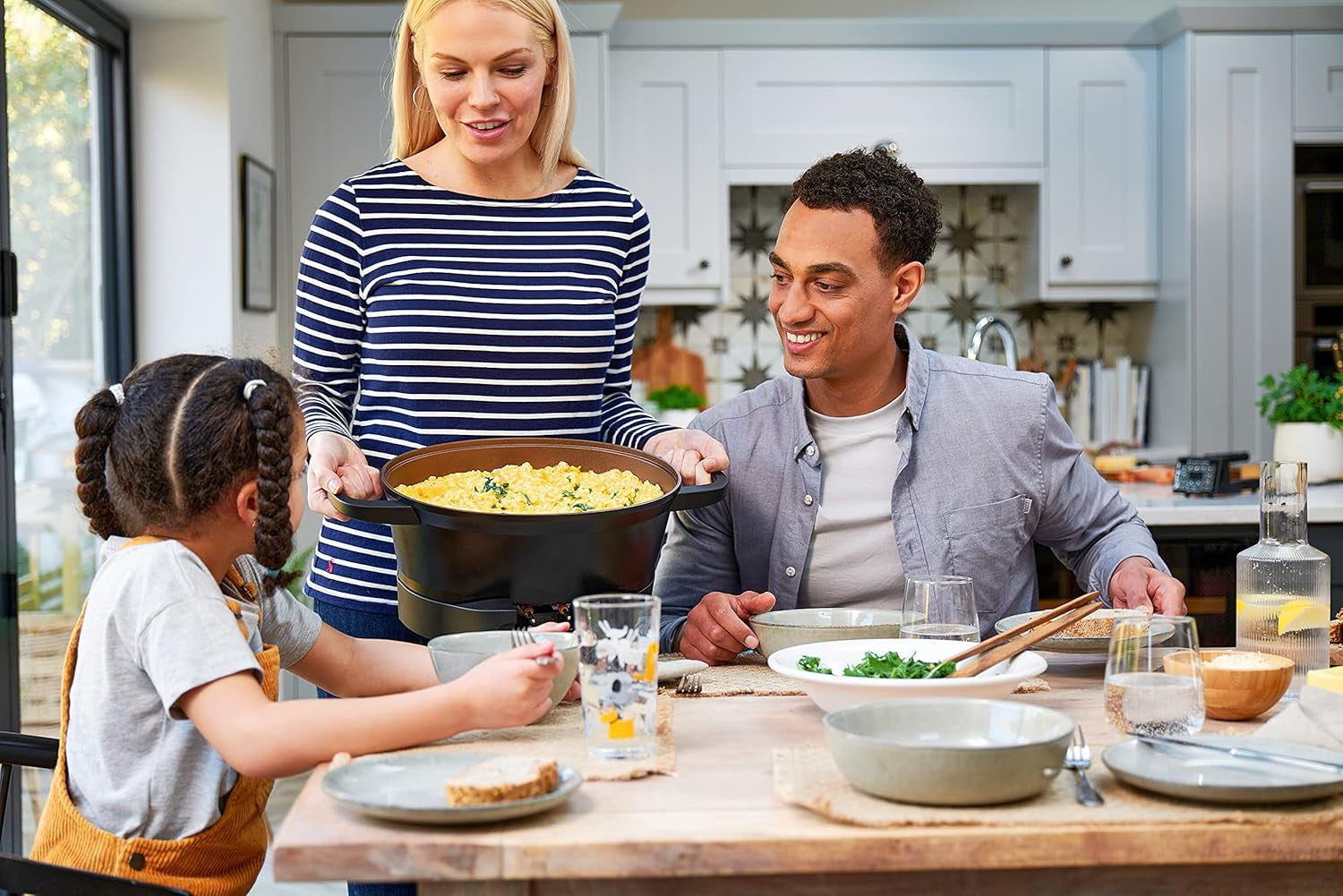 Multicooker Russell Hobbs 6,5L, digitální displej, 8 funkcí vaření Pomalý hrnec Naty Shop