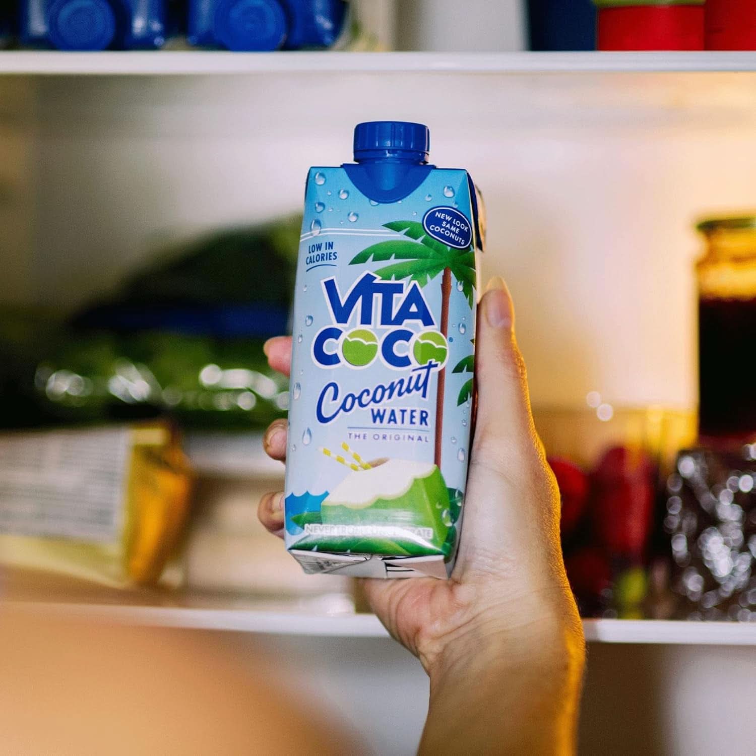 Vita Coco Pure Coconut Water 12 X 330 ml, přírodní hydratační krém s elektrolyty, bezlepkový, plný vitamínu C a draslíku Nealkoholické nápoje Naty Shop