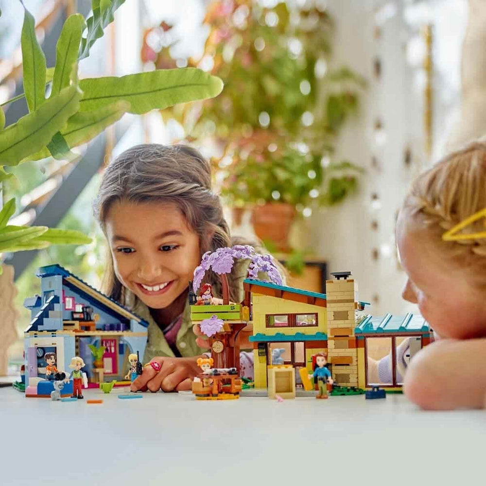LEGO Friends Rodinný dům Ollyho a Paisleyových, Domeček pro panenky s figurkami a doplňky, Dvoupatrový domeček a domeček na stromě, Kreativní dárek pro dívky a chlapce 7+ 42620 Stavebnic Besuche den LEGO-Store