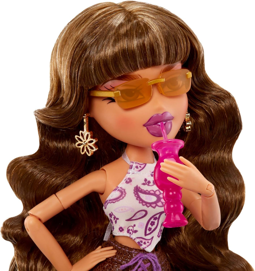 Bratz Alwayz Bratz Modepuppe - Yasmin - mit 10 Accessoires und Poster - Kinderspielzeug - Geeignet ab 6 Jahren
