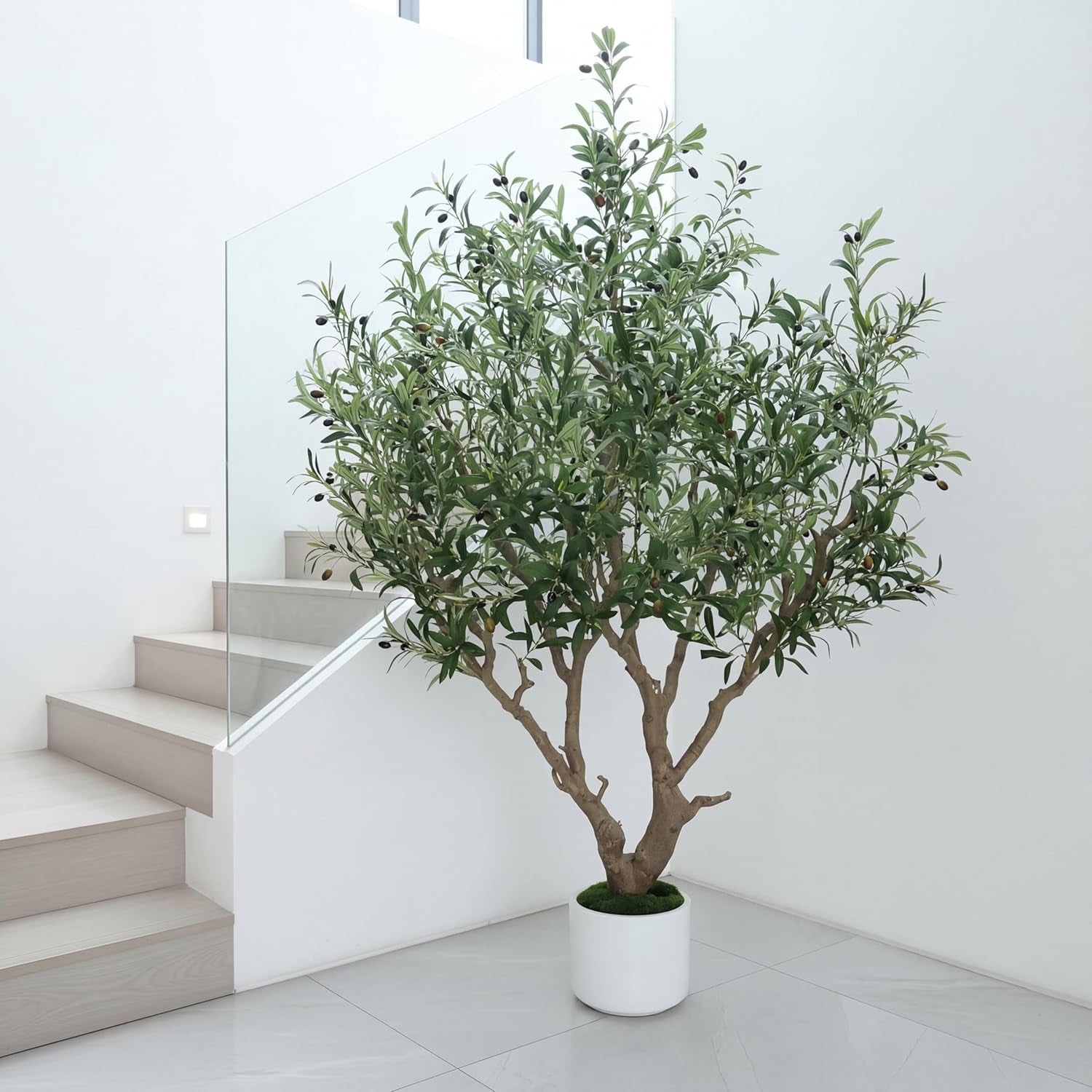 Olivenbaum Künstlich 210 Cm Inkl. Topf - Künstlicher Olivenbaum Mit Naturgetreuem Stamm, Realistischen Blättern & Oliven - Künstlicher Baum Für Indoor & Outdoor, Groß, Inklusive Moos & Topf