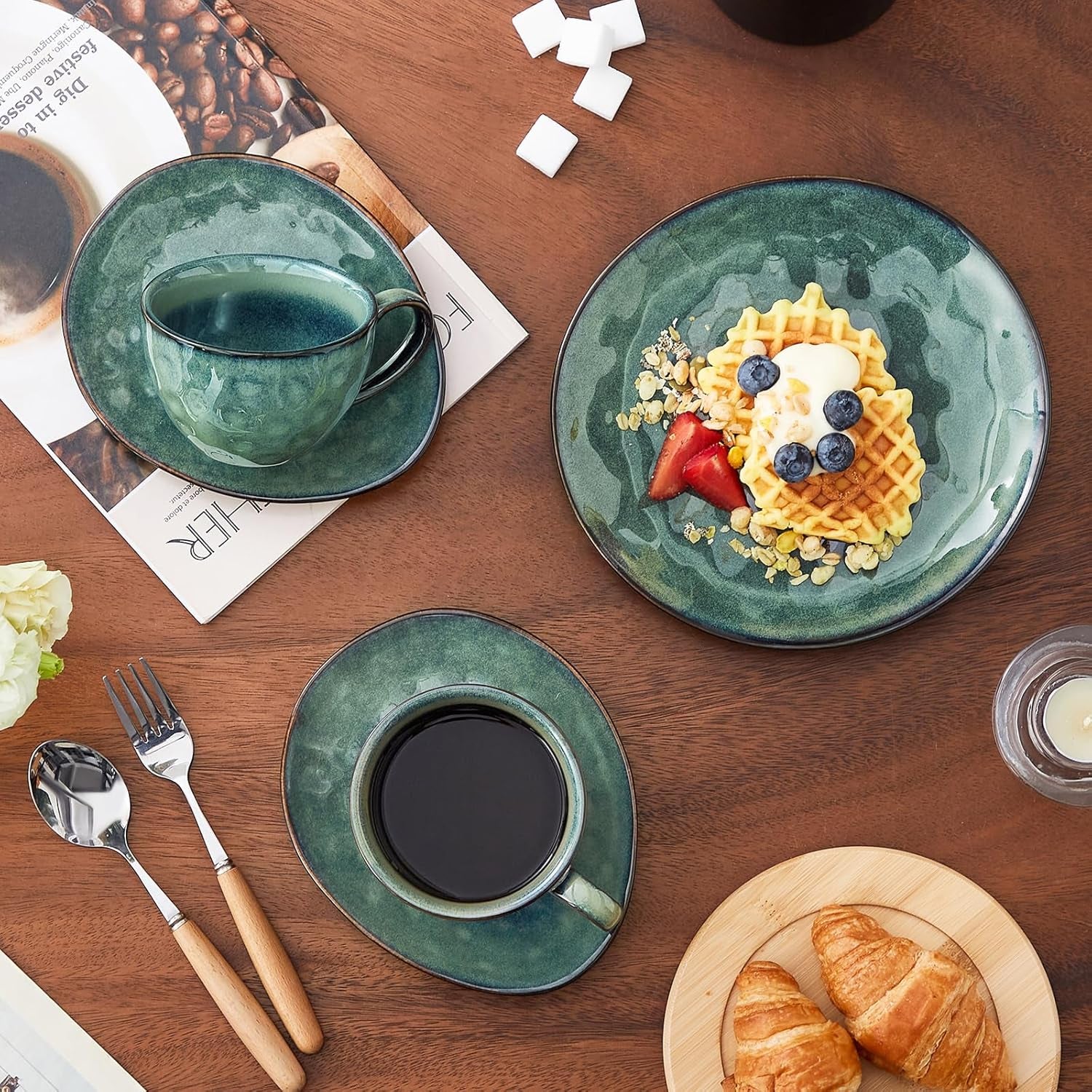 Serviciu de cafea Vancasso din gresie, set de cafea STARRY cu 12 piese pentru 4 persoane, include cești de cafea și farfurioare, aspect vintage