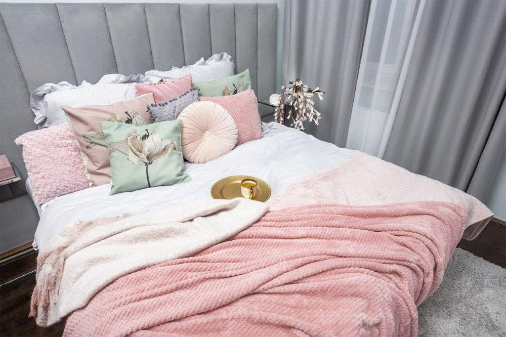 HOMLA Nadýchaná a hřejivá červená fleecová deka - na pohovku a postel Pohodlná deka Sedací deka Deka do obývacího pokoje - snadná údržba 150 X 200 cm Růžová Postele a přikrývky Besuche den HOMLA-Store