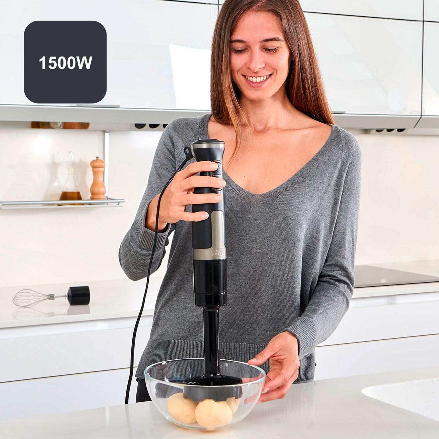 BLACK+DECKER Stabmixer | BXHBA1500E | 1500 Watt | 20 Geschwindigkeiten | Turbo | Edelstahl | Spritzschutz | Inklusive Pürieraufsatz, Schneebesen, Zerkleinerer Und Messbecher Bucatarie Naty Shop