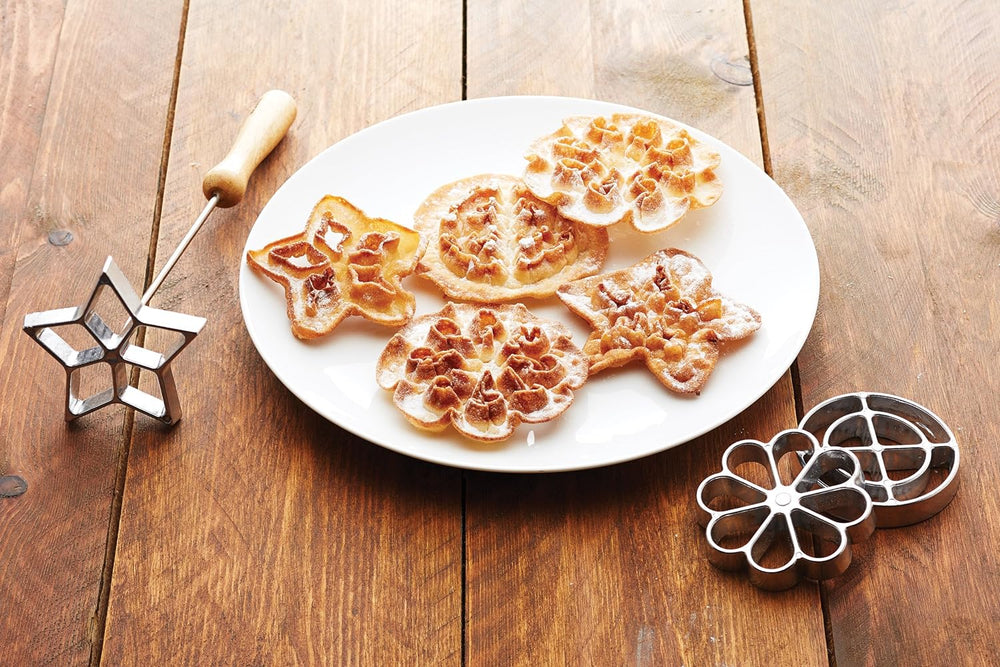 Set rozete KitchenCraft Home Made, 3 piese, decorațiuni tort în aparat de vafe, forme pentru biscuiți, cerc/floare/stea, formă pentru biscuiți, aluminiu, argintiu, 28 x 28 x 30 cm