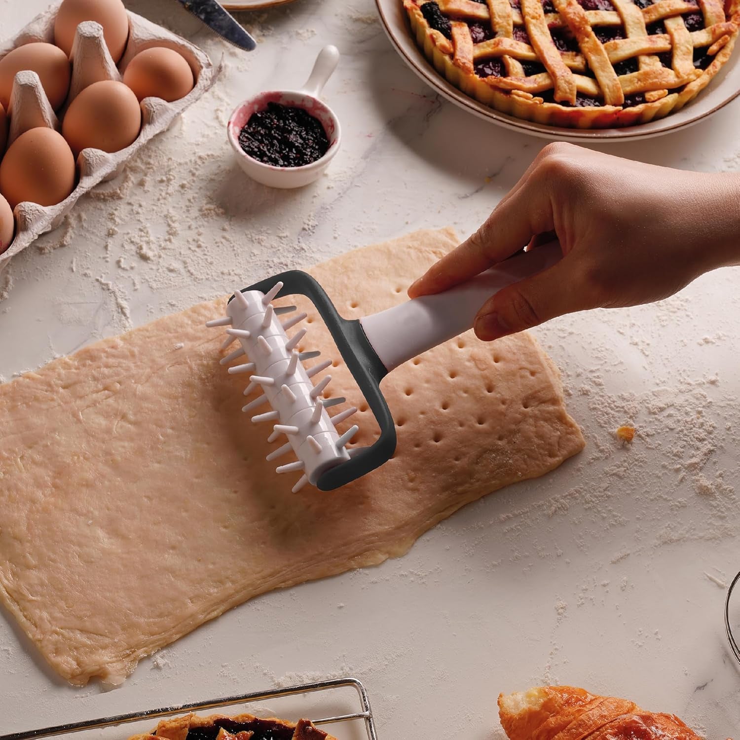 - 68802 - Küchenrollkissen, Tupfwalze, Nudelrolle, Verhindert Blasen im Teig, Ergonomischer Griff, 100% Abnehmbar, Spülmaschinenfest, Polypropylen, BPA-frei, 12x19,5 cm