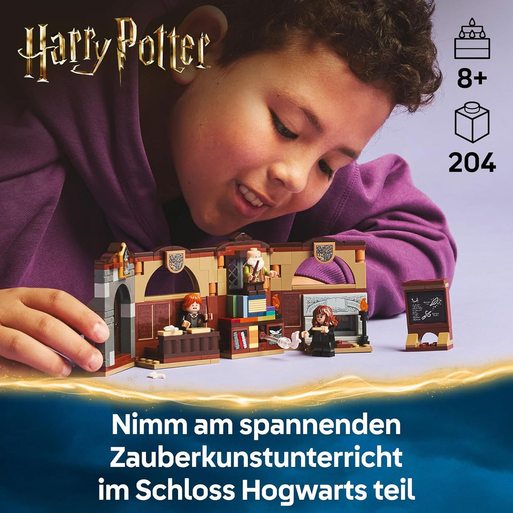 LEGO Harry Potter Schloss Hogwarts: Zauberkunstunterricht, sada se 3 minifigurkami, vč. Hermiona Granger & Ron Weasley, Wingardium Leviosa Funktion, Spielzeug für Mädchen & Jungen ab 8 Jahren 76442