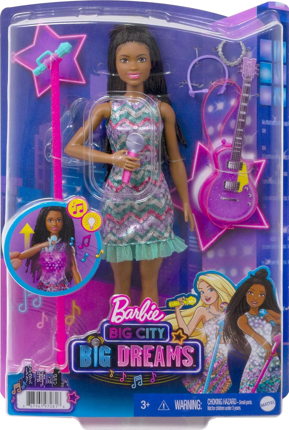 Barbie GYJ22 - scenă liberă pentru păpușa Big Dream Brooklyn (aprox. 30 cm, codițe maro) cu melodii din film, lumini, microfon și accesorii, cadou pentru copii de la 3 ani în sus Papusi Naty Shop