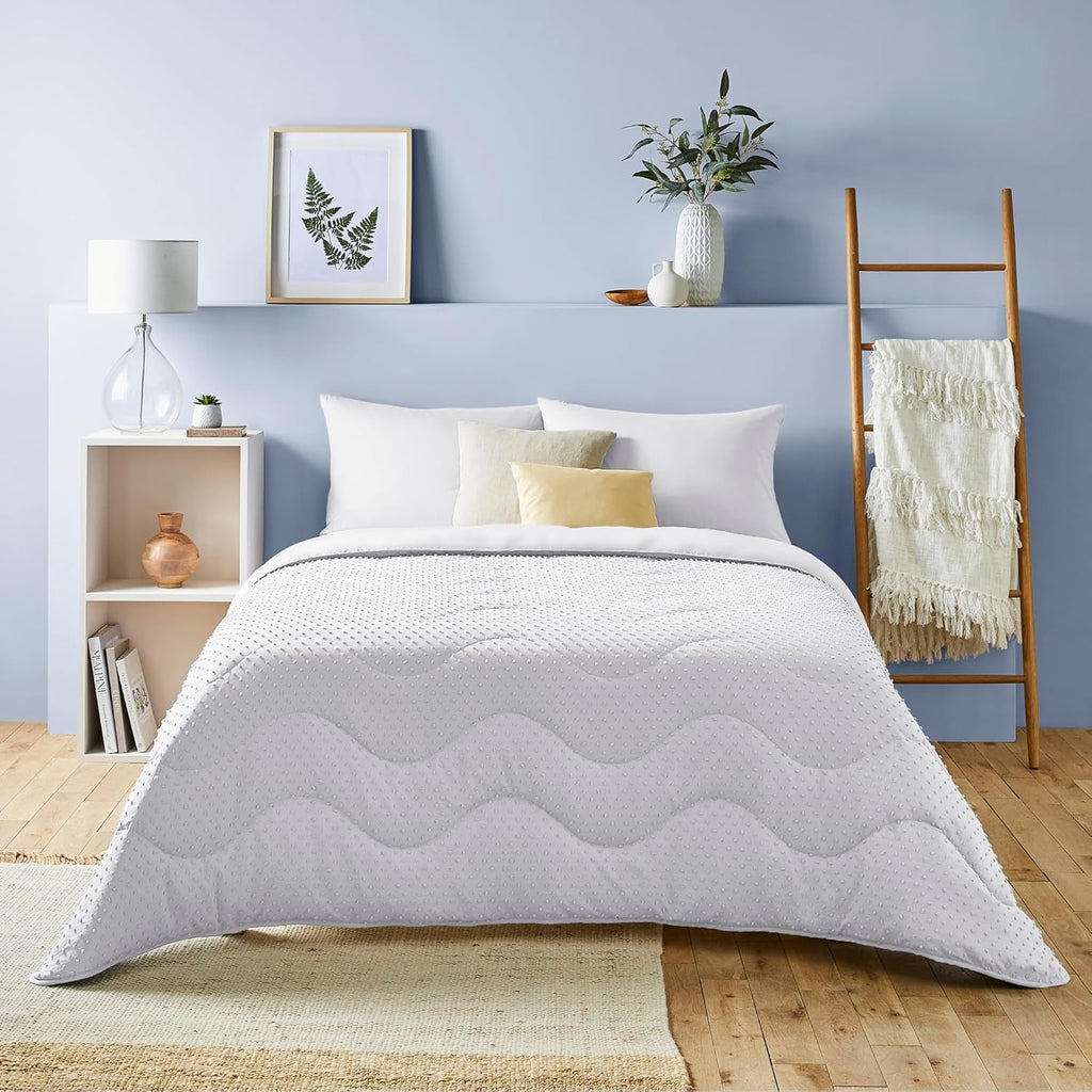 Night Lark Plapumă fără capac, 4.5 Tog, dimensiune rege, colecție Tufted Dot, lenjerie de pat de lux, hipoalergenic, lavabil la mașină, nisip cald Plapumi si pilote Naty Shop Alb Pat dublu