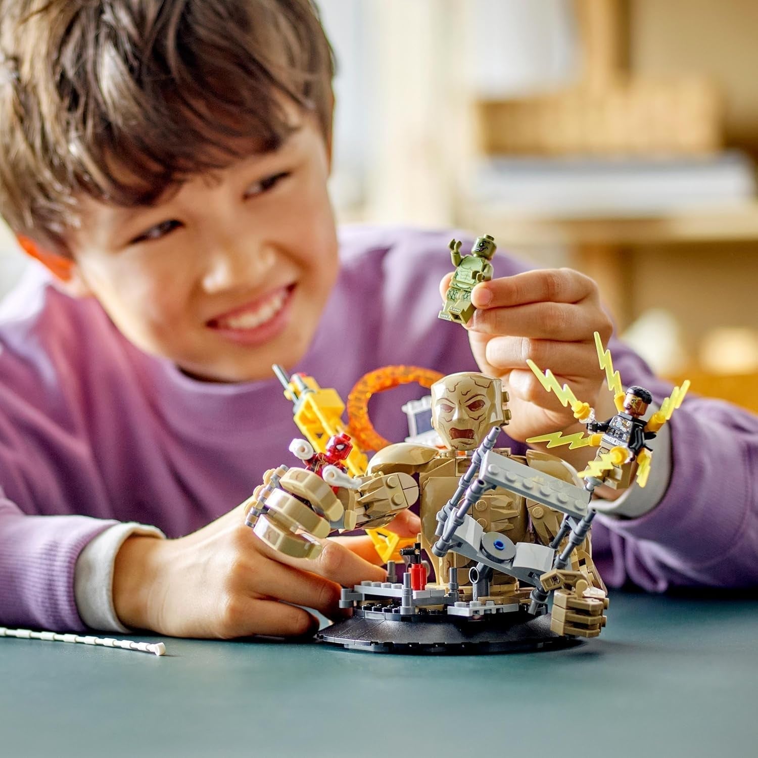 LEGO Marvel Spider-Man vs. Hračka Sandman: Showdown Superhrdina s figurkami včetně ještěrky a elektro Hračka na hraní rolí Dárek pro akční nadšence pro chlapce a dívky 76280 Stavebnice Besuche den LEGO-Store