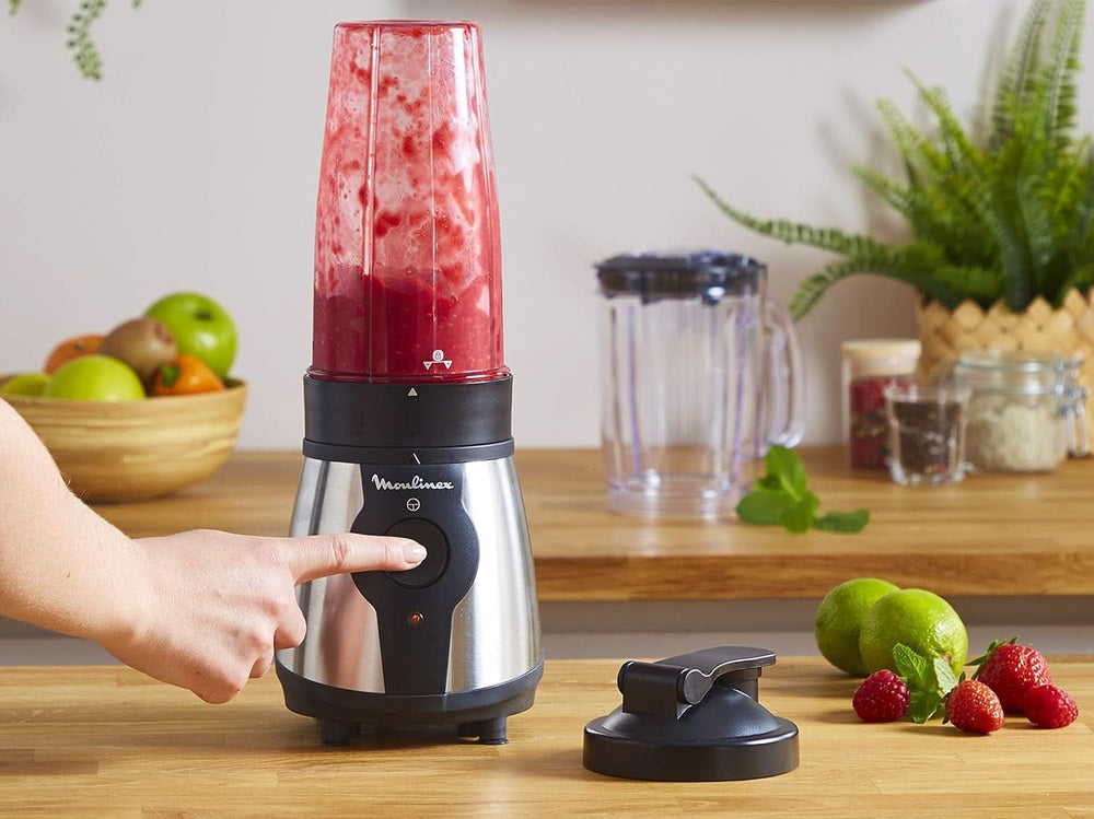 Mixér Blend&Go LM1B1D 300W, Smoothie-Mixer Mit 750 ml Kunststoffkrug, včetně 750 ml Tragbarer Flasche, 4 Abnehmbaren Klingen, Edelstahlobreflchen Mother and Child Naty Shop