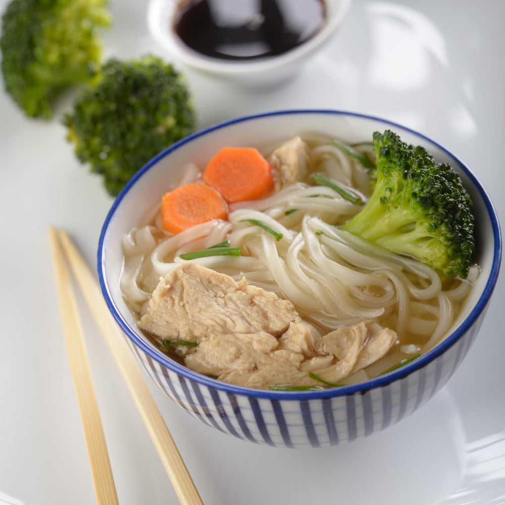 Mama instantní rýžové nudle se zeleninou - bezlepkové instantní rýžové nudle, orientální styl - autentická thajská kuchyně - 24 x 55 g