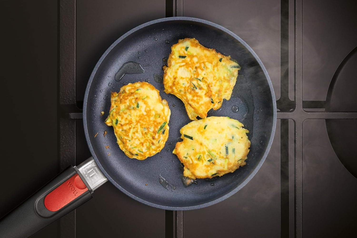 Plochá pánev Woll Diamond Lite - Indukce -, Ø 20 cm, výška 5 cm, S odnímatelnou rukojetí - Vhodné pro všechny typy varných desek, Hliníkový litý, Nepřilnavý povrch Hrnce a pánve Naty Shop