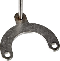 Ghid pentru furtun BLANCO pentru baterii de bucătărie | Compatibil cu toate bateriile cu racord pentru furtun | Previne încurcarea furtunului în dulap atunci când scoateți capul de pulverizare extractibil.