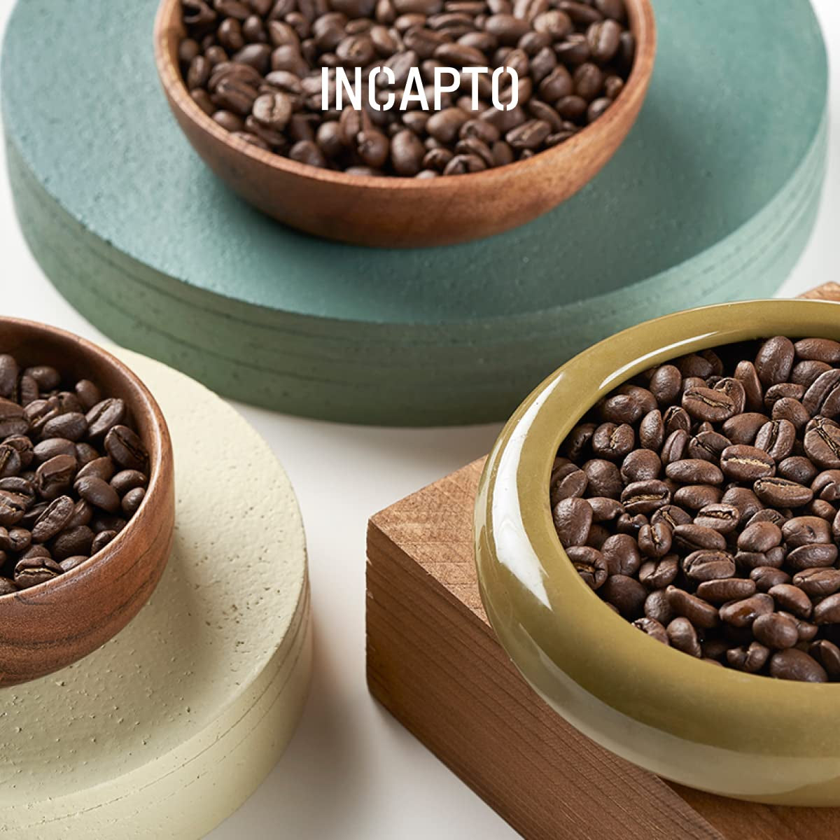 Incapto Ganze Entkoffeinierte Kaffeebohnen | Ohne Chemikalien | Mischung aus 100% Arabica-Kaffee aus Brasilien | Ungemahlen Espresso Bohnen | Swiss Water Decaf Coffee, Packung 500g